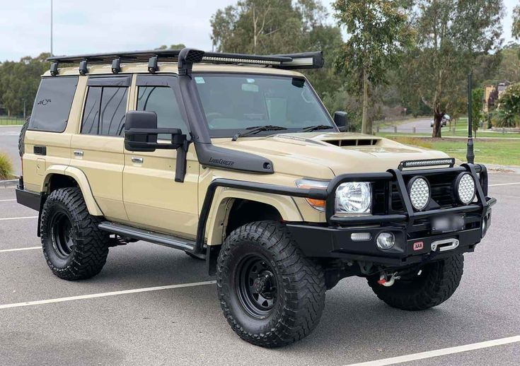 Land Cruiser Hardtop hire in Entebbe