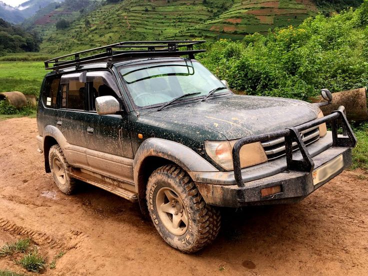 4x4 Land Cruiser TX Hire in Entebbe